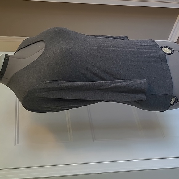 Soft semi fitted 3/4 sleeve t-shirt - Picture 2 of 4